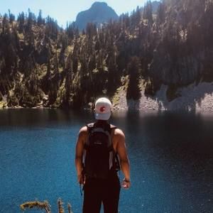 Meet your Posher, Ivan